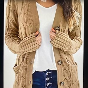 NWOT Cable knits cardigan
